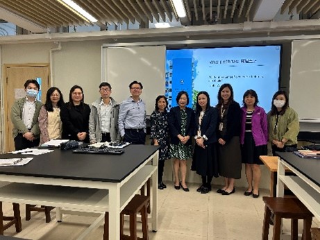 学校探访与交流图一