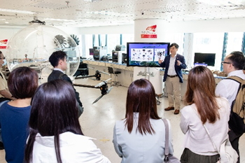 Visit City University (Picture 1)